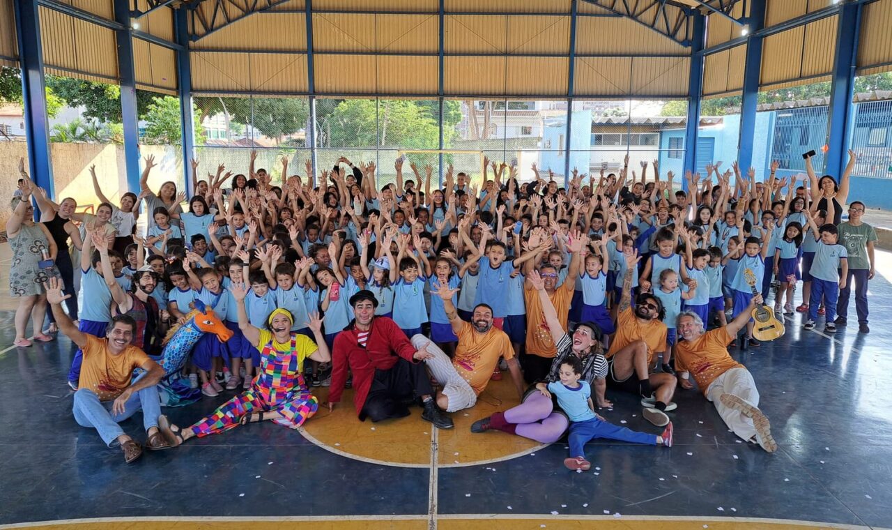 Ao completar 10 anos, o projeto levou oficinas e um espetáculo interativo às unidades de ensino.