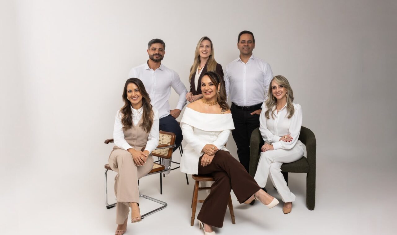 Fernanda Alcântara, Tiago Matheus, Ricardo Alcântara, Carla Alcântara, Ariane Soares e Mariana Lavagnini